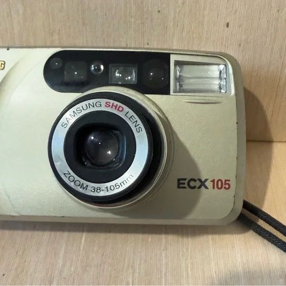 Samsung Film Camera ECX105-Zoom 38-105mm Lens Gold Turns On “UNTESTED” Read Blw